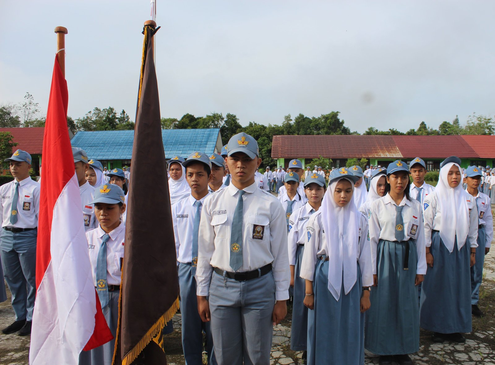 Tonggak Estafet Kepemimpinan: SMAN 1 Montallat Gelar Pelantikan Pengurus OSIS Periode 2026/2027